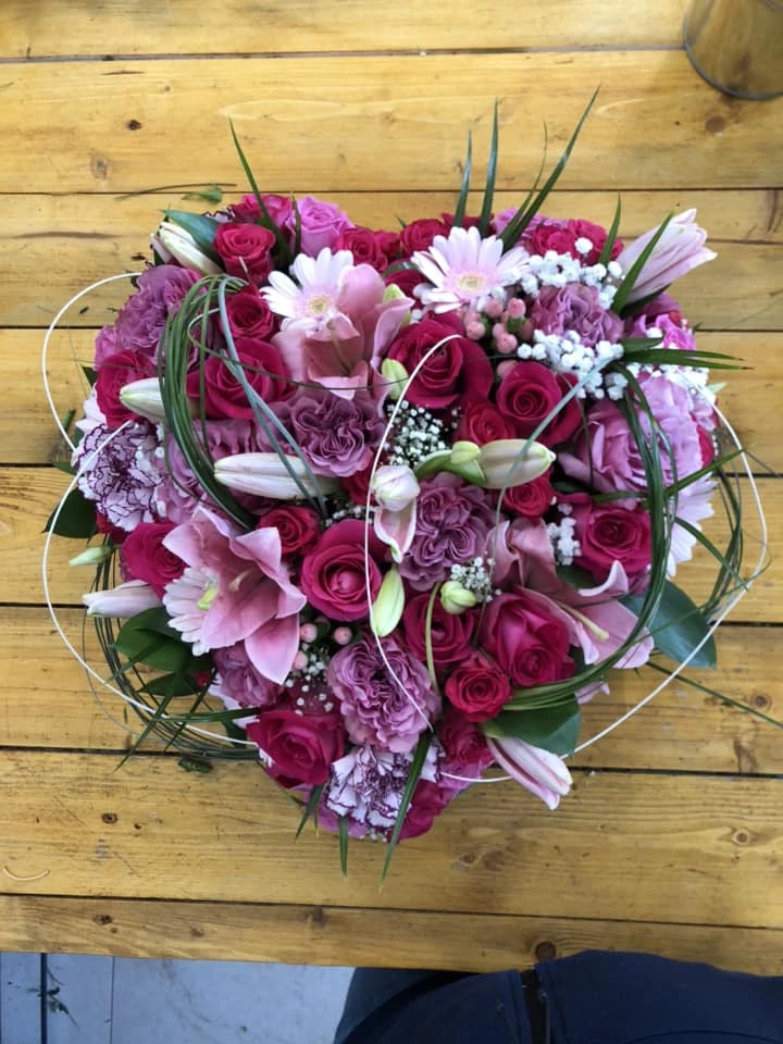 Deuil cœur de roses